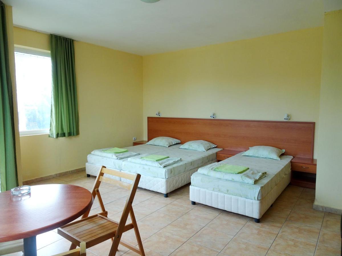 Hotel Niko Kranevo Exterior photo